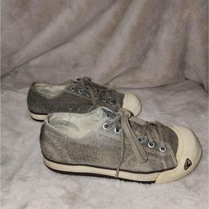 Women’s Keens size 7.5 Shoes
